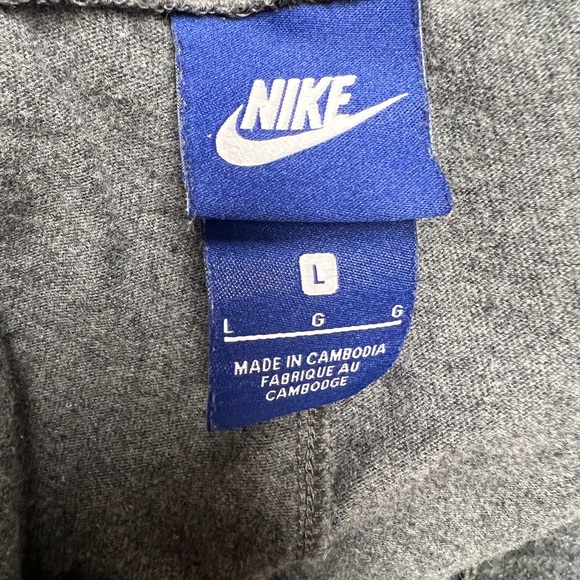 Nike gray joggers - Picture 3 of 3